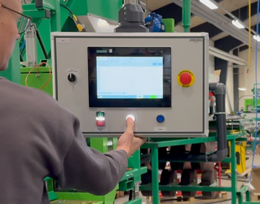 Ellepot Machine with user-friendly touchscreen for Tray Setting and better control